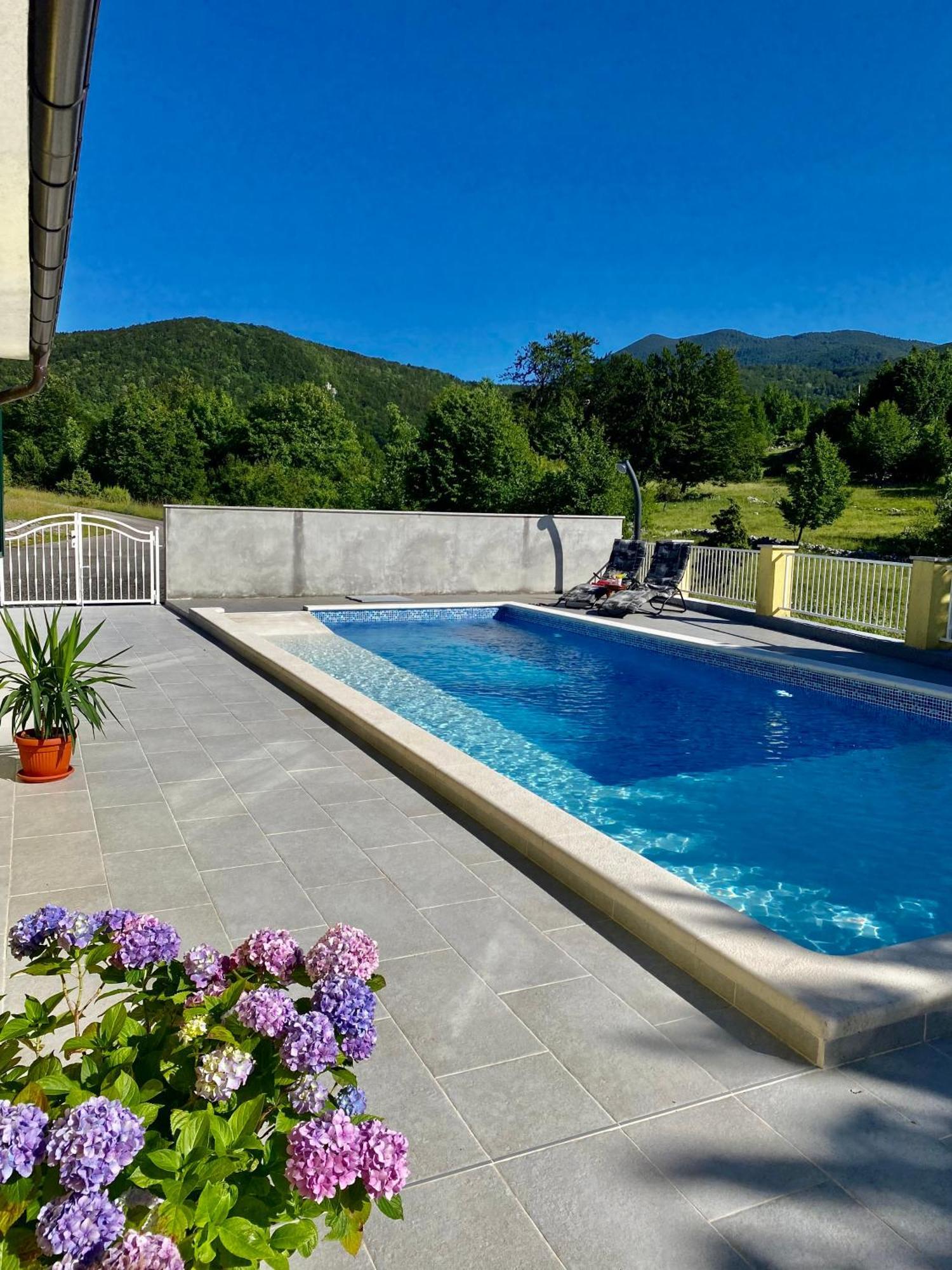 Вилла Swimming Pool House Saulja- Adapted To The Disabled Свети-Юрай Экстерьер фото